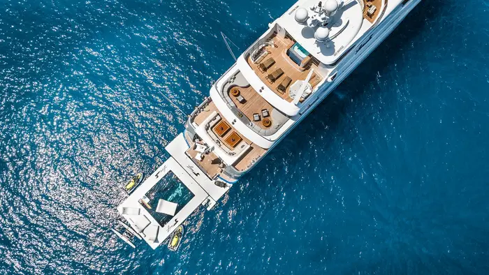 Lady Beth, Motor Yacht charter in Caribbean — photo 4 of 8