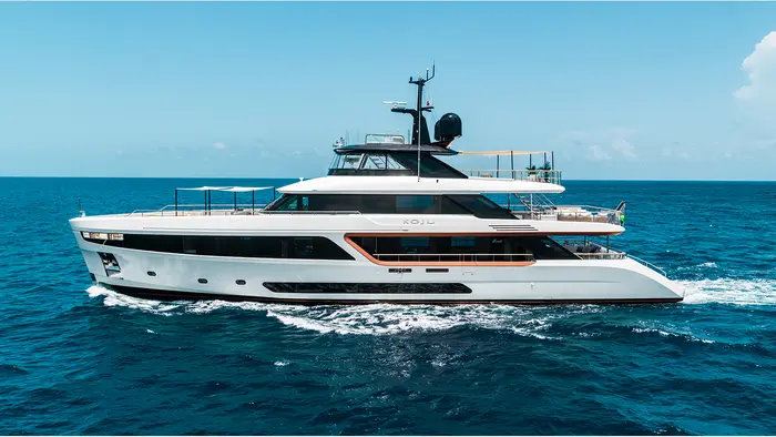Koju, Motor Yacht charter in Caribbean — photo 2 of 5