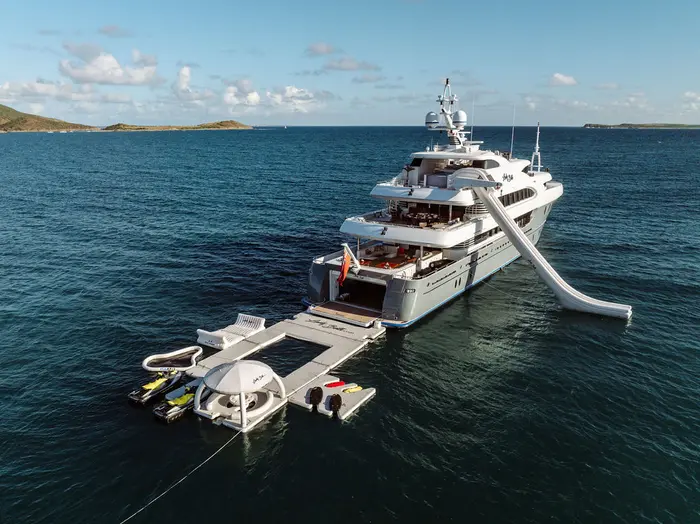 Lady Beth, Motor Yacht charter in Caribbean — photo 5 of 8