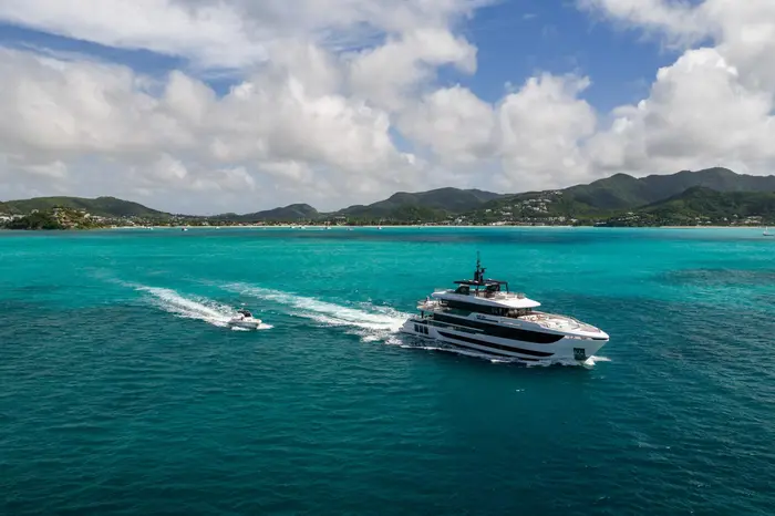 White Star, Motor Yacht charter in Caribbean — photo 4 of 5