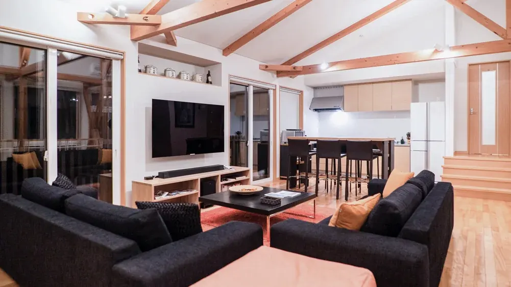 4 BR Family Timber Chalet Niseko, Niseko, Japan — photo 2 of 15