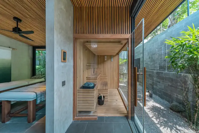 5 BR Tropical-Modern Spa Villa Canggu, Canggu, Bali, Indonesia — photo 3 of 28
