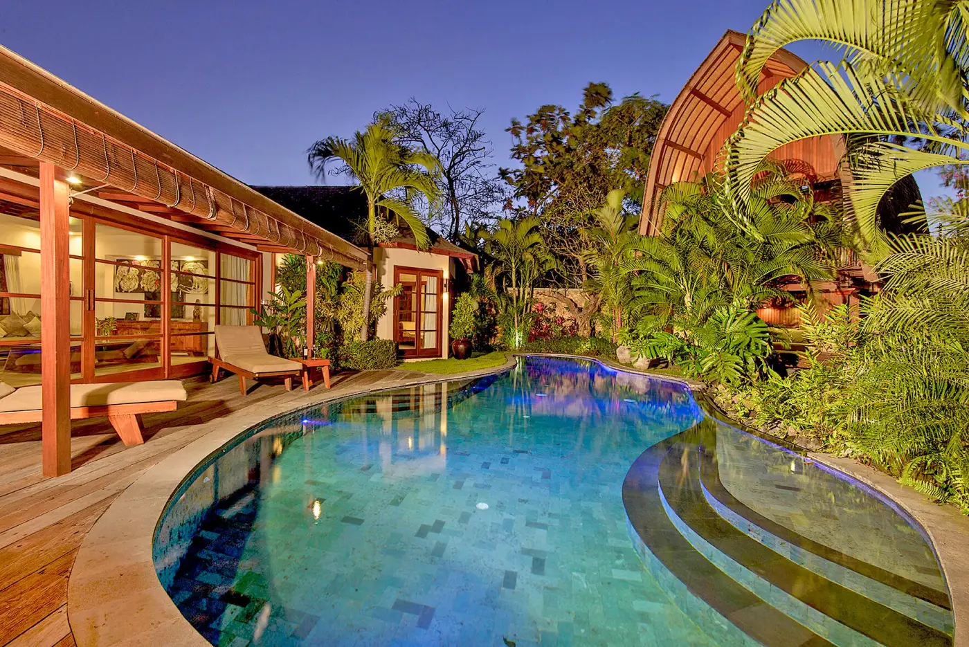 14 BR Beachfront Tropical Garden Estate Seminyak — luxury 14-bedroom villa in Seminyak, Bali, Indonesia