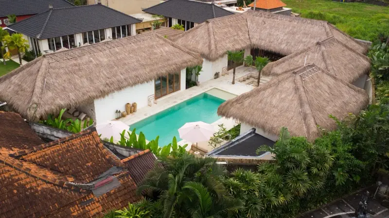 4 BR Thatched Courtyard Villa Ubud, Ubud, Bali, Indonesia — photo 3 of 29