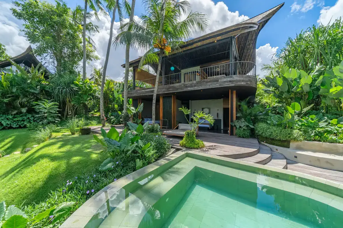 3 BR Tropical Garden Pool Retreat Ubud — luxury 3-bedroom villa in Ubud, Bali, Indonesia