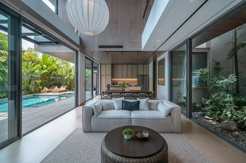 8 BR Tropical-Modern Group Estate Canggu, Canggu, Bali, Indonesia — photo 2 of 28