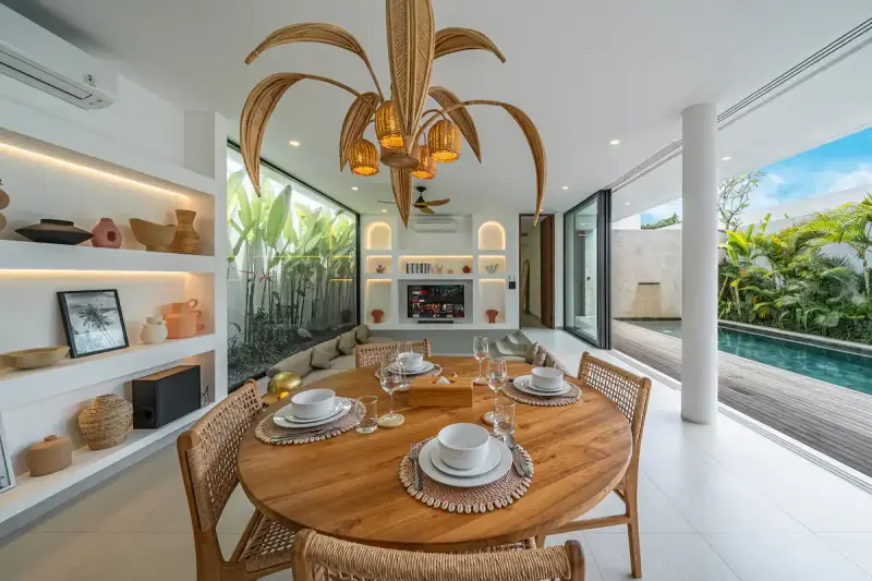 3 BR Tropical-Modern Pool Villa Uluwatu, Uluwatu, Bali, Indonesia — photo 3 of 30