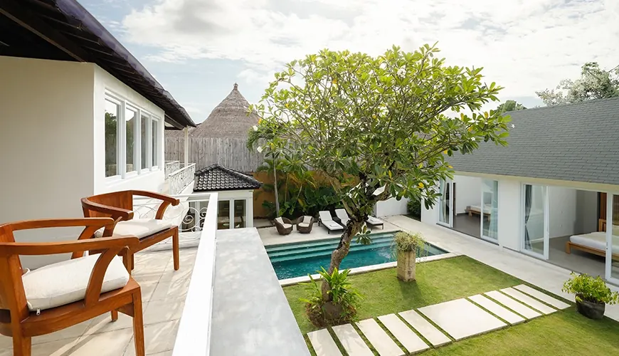5 BR White Tropical Garden Residence Seminyak — luxury villa in Seminyak, Bali