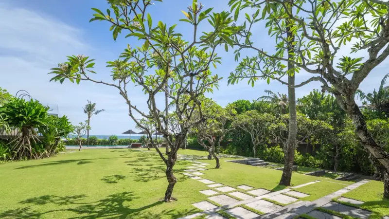 5 BR Contemporary Tennis Villa Canggu, Canggu, Bali, Indonesia — photo 2 of 15