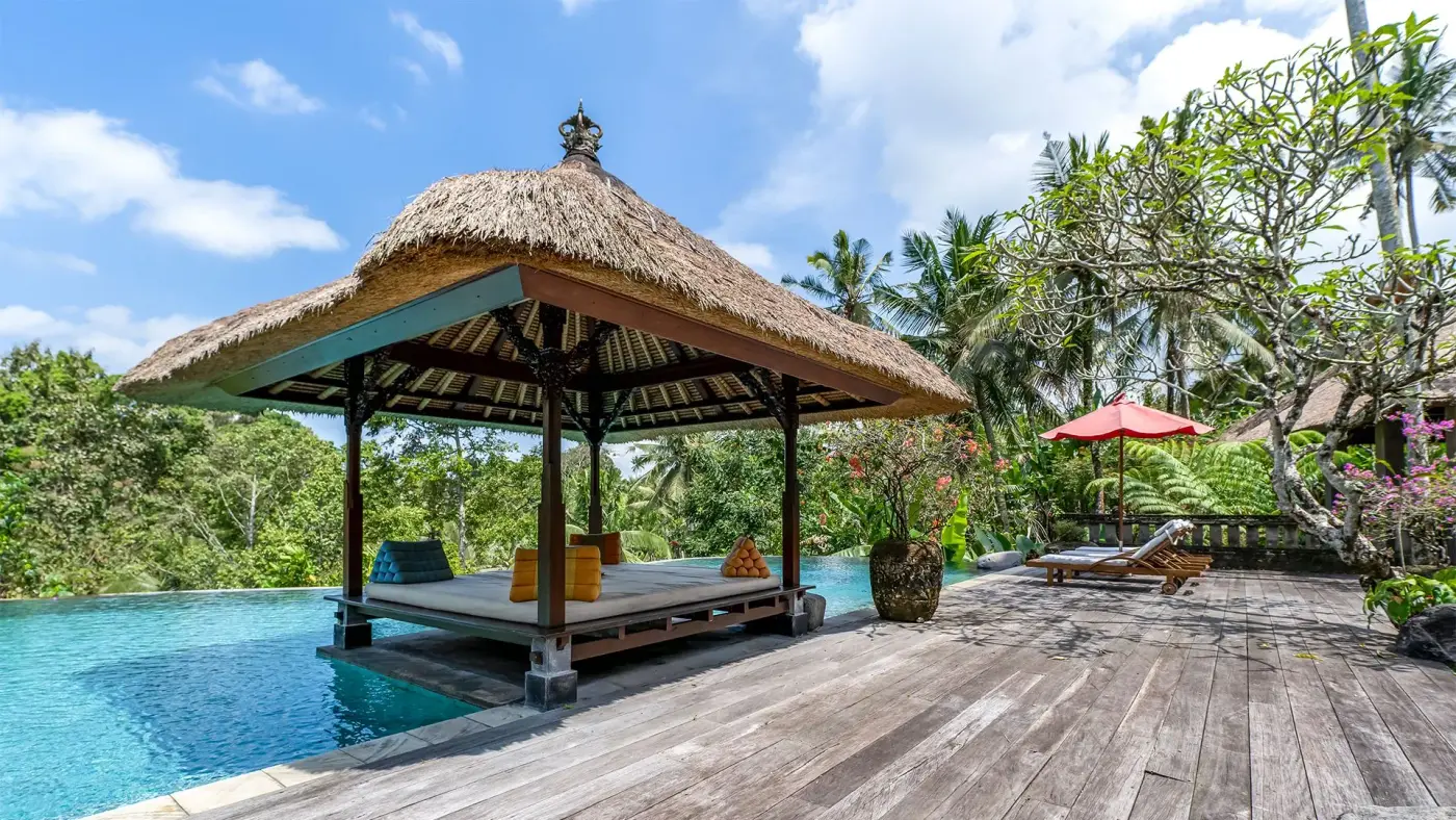 4 BR Jungle-View Infinity-Pool Retreat Seminyak — luxury 4-bedroom villa in Seminyak, Bali, Indonesia