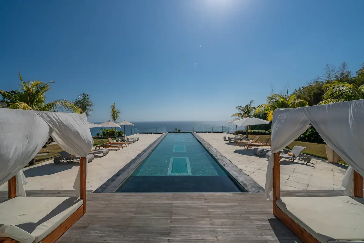 8 BR Infinity-Pool Cinema Estate Uluwatu, Uluwatu, Bali, Indonesia — photo 3 of 30
