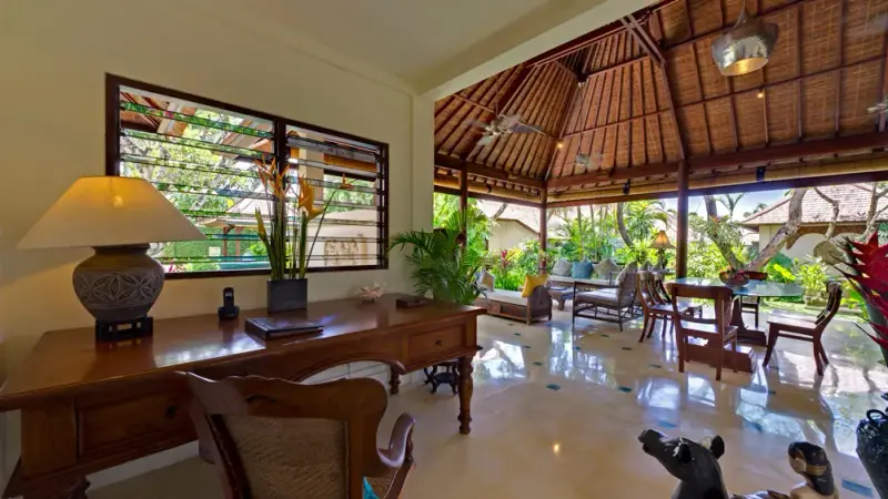 3 BR Balinese Tropical Garden Villa Canggu, Canggu, Bali, Indonesia — photo 2 of 11