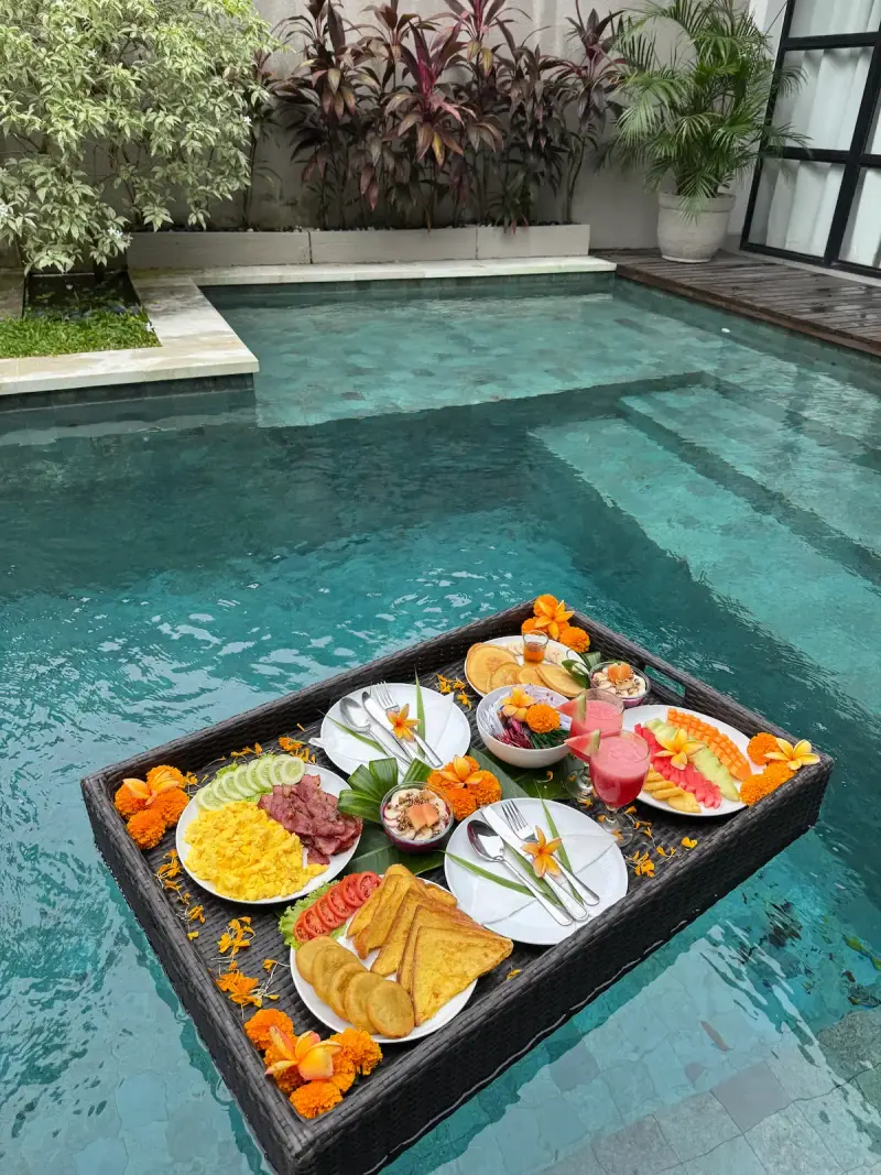 3 BR Modern Infinity-Pool Villa Canggu, Canggu, Bali, Indonesia — photo 2 of 30