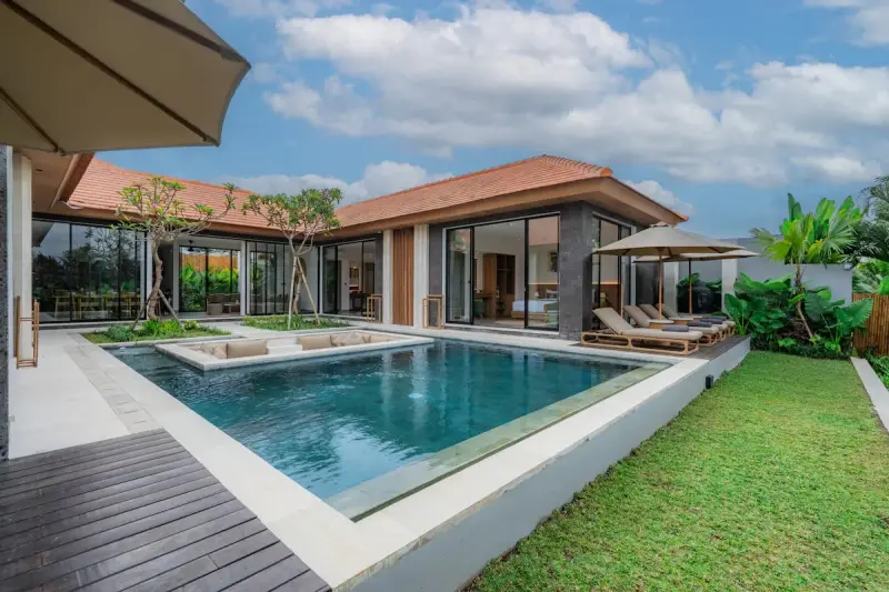 4 BR Courtyard Pool Villa Ubud, Ubud, Bali, Indonesia — photo 2 of 27