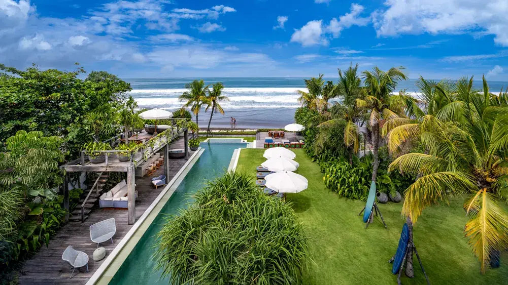 6 BR Beachfront Contemporary Villa Seminyak — luxury 6-bedroom villa in Seminyak, Bali, Indonesia