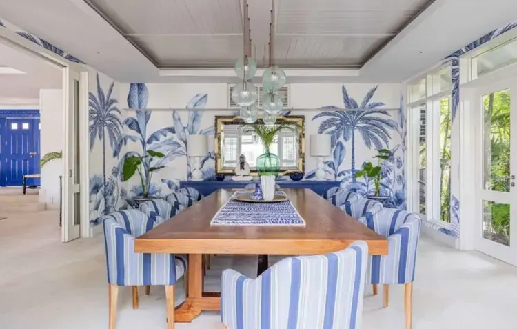 5 BR Colonial Tropical Garden Villa Uluwatu, Uluwatu, Bali, Indonesia — photo 2 of 10