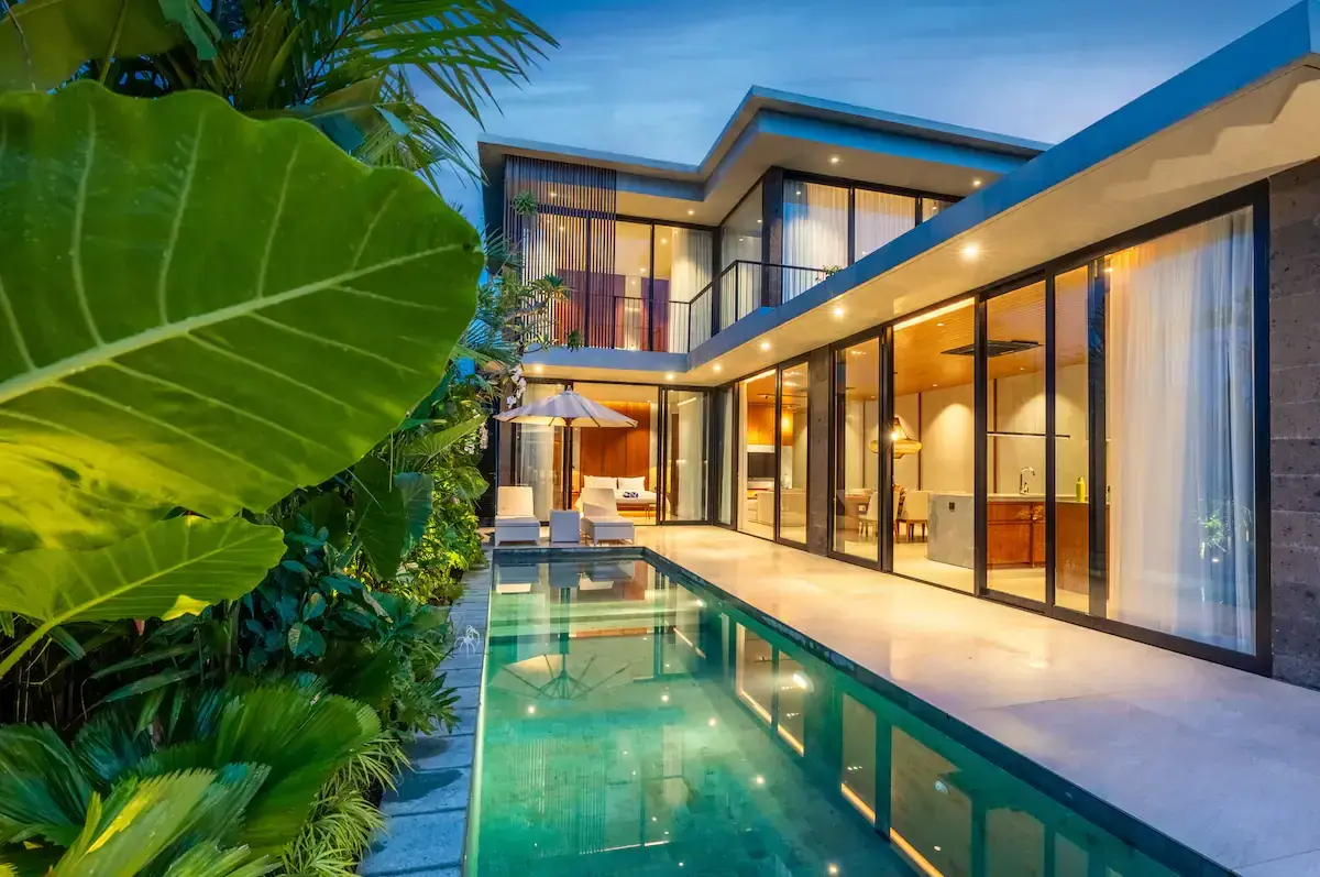 3 BR Tropical-Modern Pool Villa Canggu — luxury 3-bedroom villa in Canggu, Bali, Indonesia