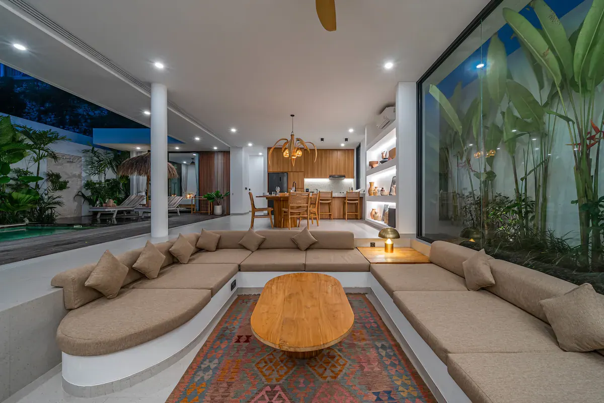 9 BR Tropical-Modern Group Estate Uluwatu, Uluwatu, Bali, Indonesia — photo 3 of 30