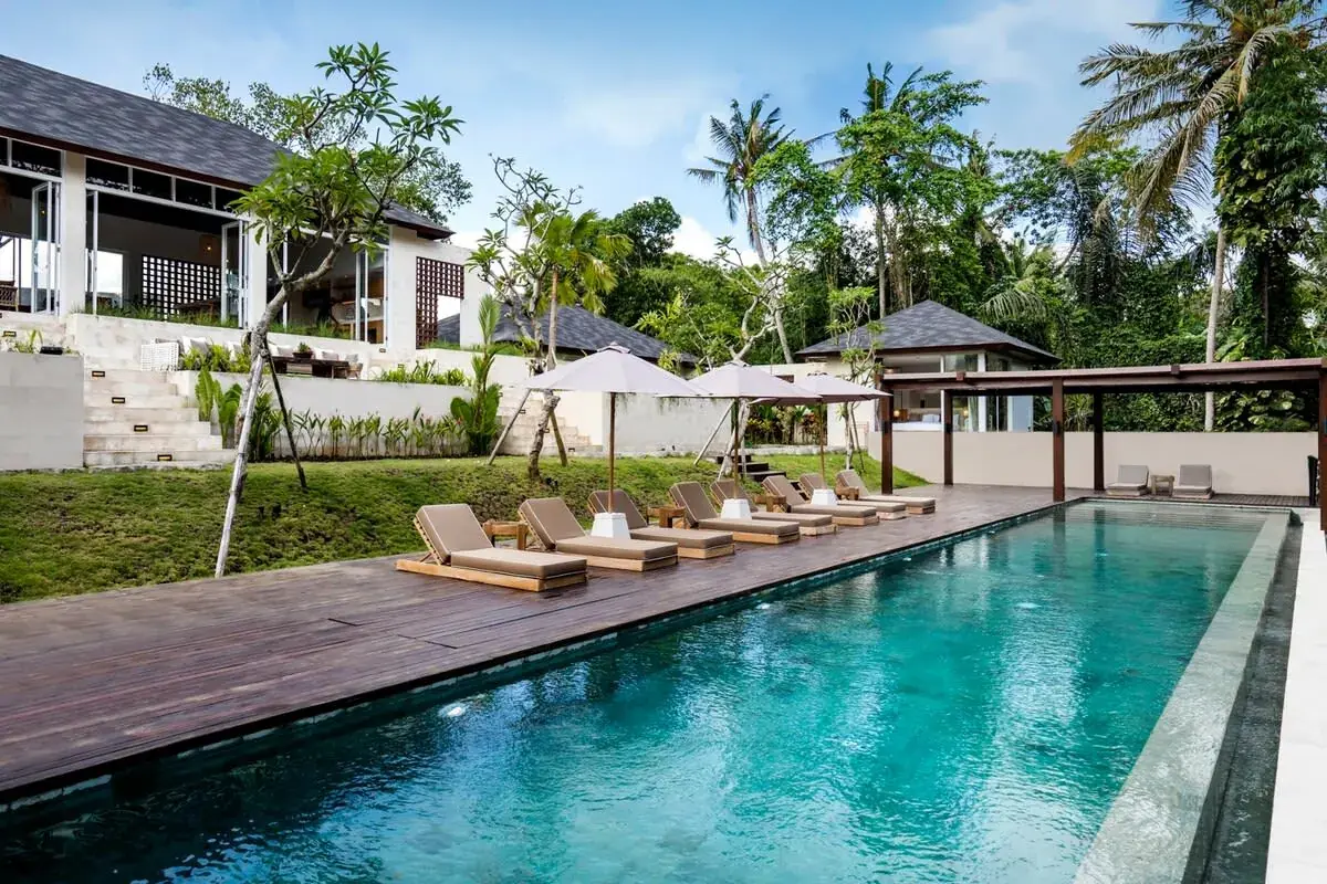 5 BR Jungle-View Pool Retreat Ubud — luxury 5-bedroom villa in Ubud, Bali, Indonesia
