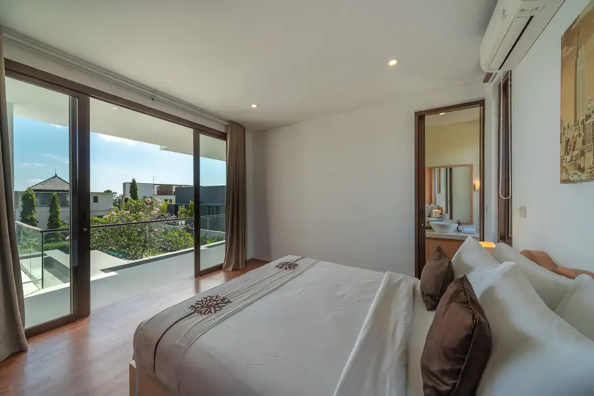 4 BR Ocean-View Contemporary Villa Uluwatu, Uluwatu, Bali, Indonesia — photo 2 of 27