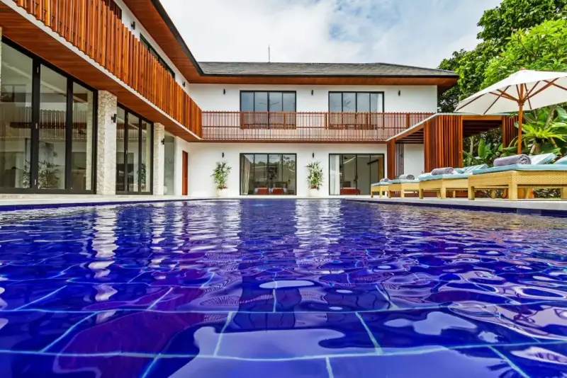 6 BR Tropical-Modern Garden Villa Seminyak, Seminyak, Bali, Indonesia — photo 3 of 25