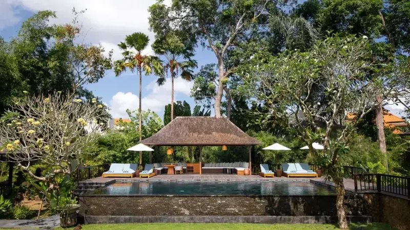 5 BR Tropical Garden Balinese Retreat Canggu, Canggu, Bali, Indonesia — photo 2 of 15