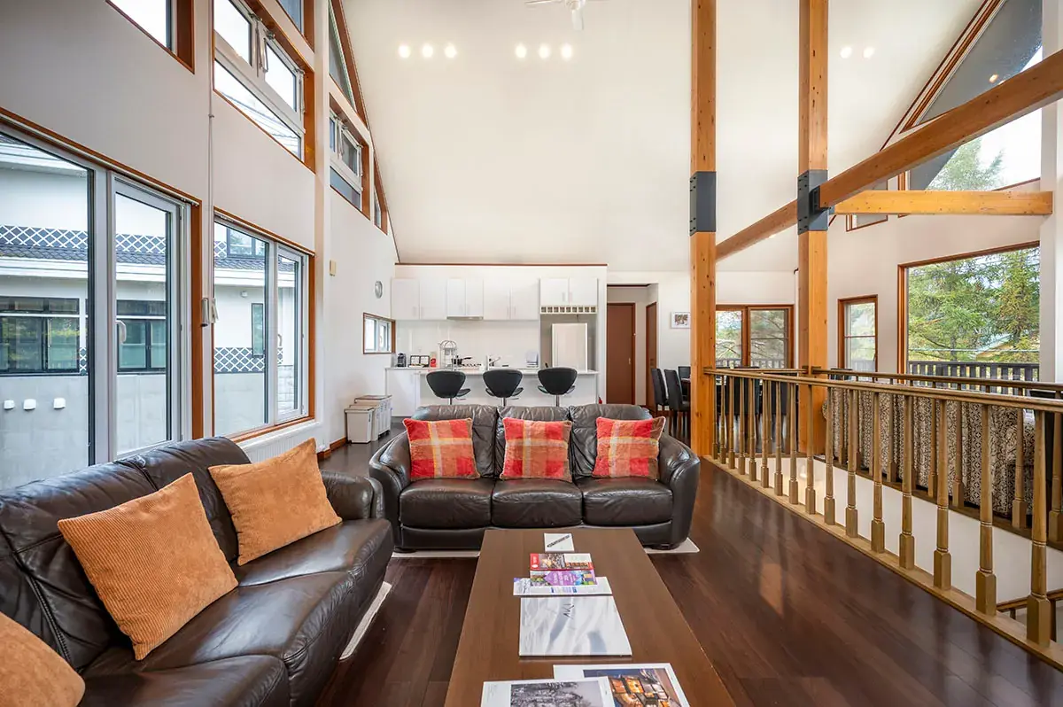 4 BR Timber Sauna Chalet Furano — luxury 4-bedroom chalet in Kitanomine, Furano, Japan
