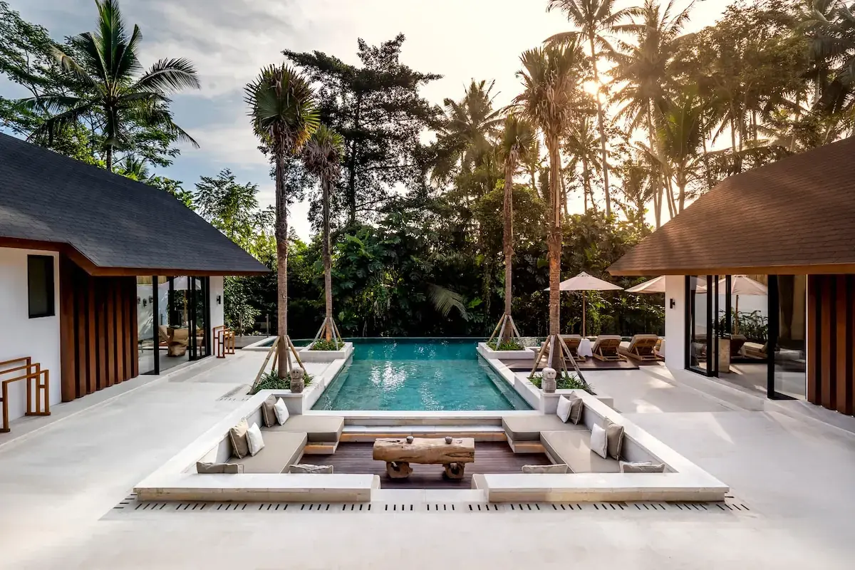 10 BR Tropical-Modern Infinity-Pool Estate Ubud — luxury 10-bedroom villa in Ubud, Bali, Indonesia