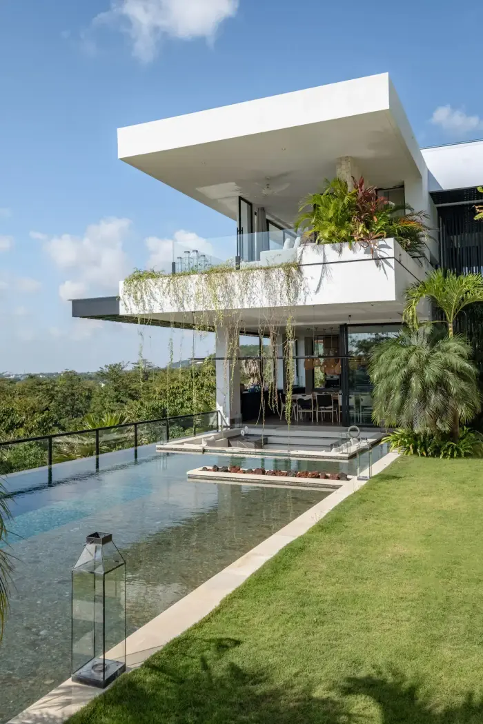 18 BR Sea-View Cinema Estate Uluwatu — luxury villa in Uluwatu, Bali
