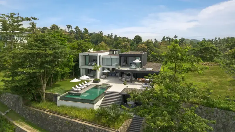 4 BR Infinity-Pool Ocean-View Villa Lombok, Lombok, Indonesia — photo 2 of 29