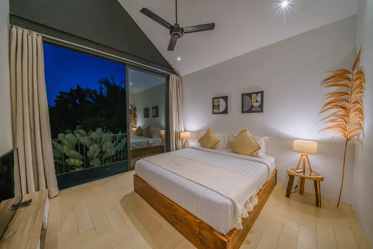 3 BR Industrial Minimalist Villa Canggu, Canggu, Bali, Indonesia — photo 3 of 30