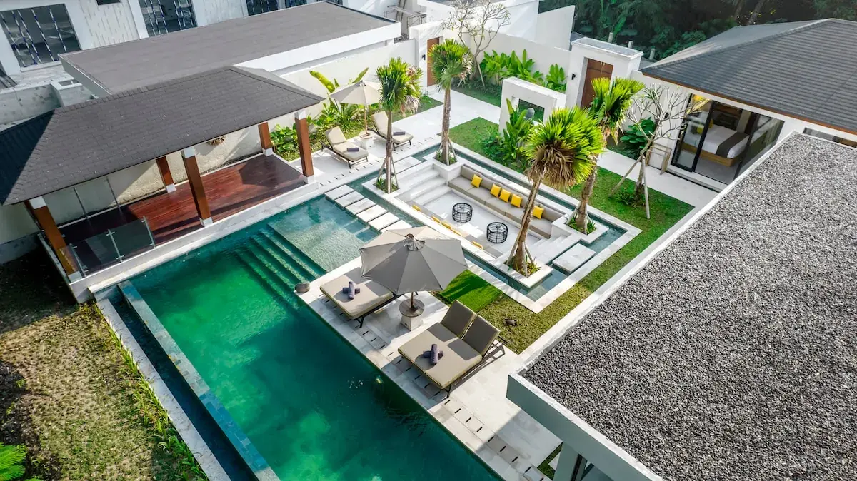 10 BR Tropical Garden Pool Estate Ubud — luxury 10-bedroom villa in Ubud, Bali, Indonesia