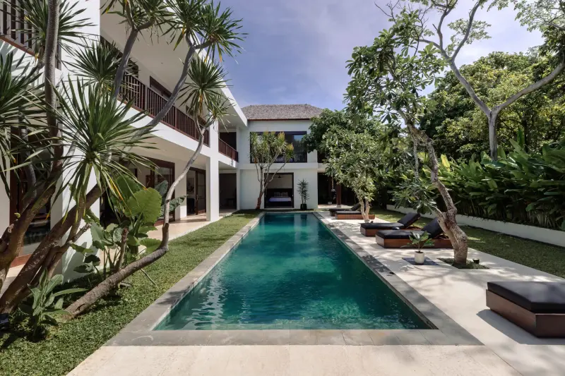 4 BR Tropical-Modern Garden Villa Seminyak, Seminyak, Bali, Indonesia — photo 2 of 18