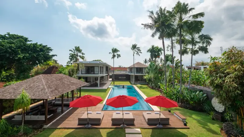 5 BR Cinema Tropical Garden Villa Canggu, Canggu, Bali, Indonesia — photo 2 of 15
