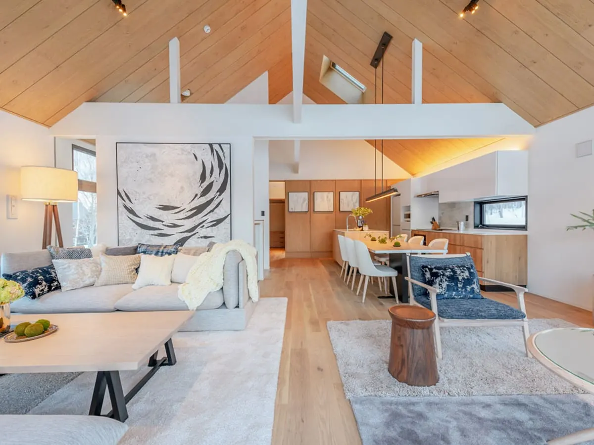 3 BR Mountain-View Japandi Chalet Niseko — luxury 3-bedroom chalet in Higashiyama, Niseko, Japan