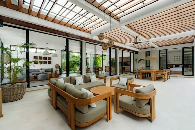 4 BR Tropical-Modern Courtyard Villa Ubud, Ubud, Bali, Indonesia — photo 3 of 30
