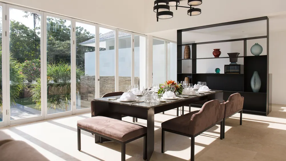 4 BR Walk-to-Beach Contemporary Villa Canggu, Canggu, Bali, Indonesia — photo 3 of 15