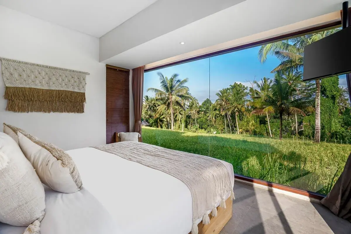 6 BR Rice-Field Pool Villa Ubud — luxury 6-bedroom villa in Ubud, Bali, Indonesia