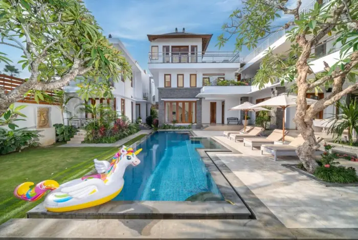 7 BR Tropical Garden Pavilion Villa Canggu — luxury villa in Canggu, Bali