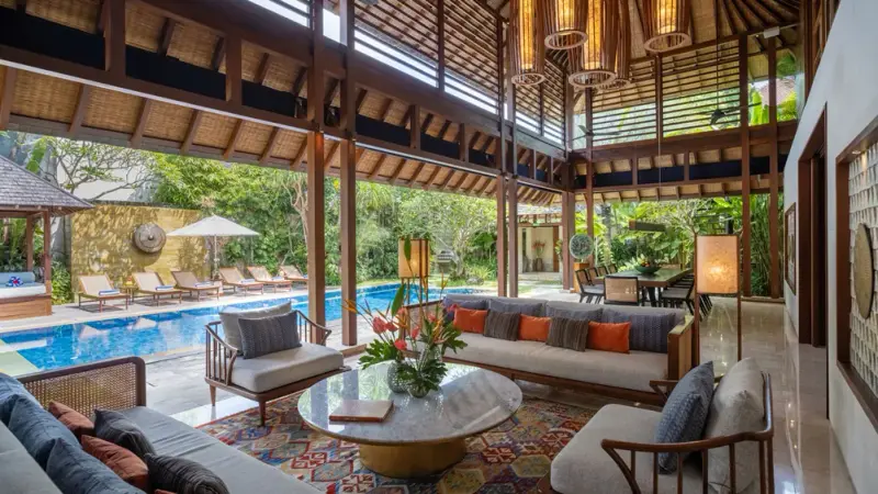 5 BR Tropical Garden Pavilion Villa Seminyak, Seminyak, Bali, Indonesia — photo 3 of 15