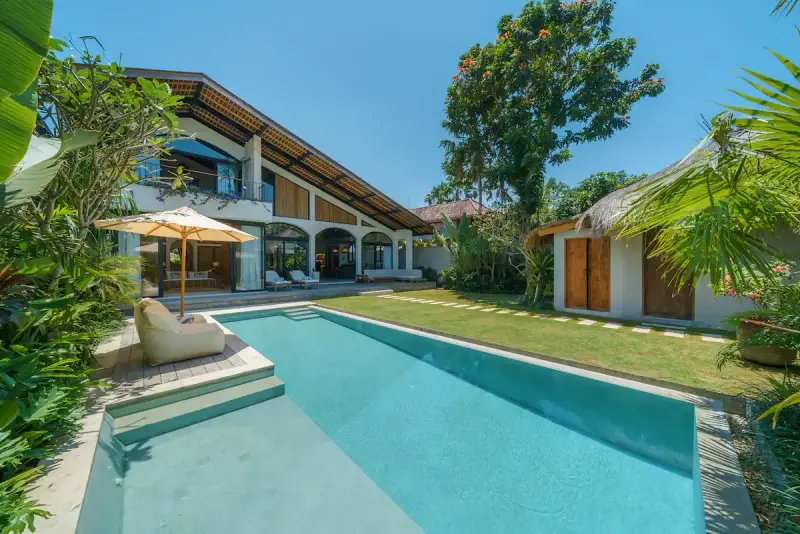 4 BR Mediterranean Walk-to-Beach Villa Canggu, Canggu, Bali, Indonesia — photo 2 of 29