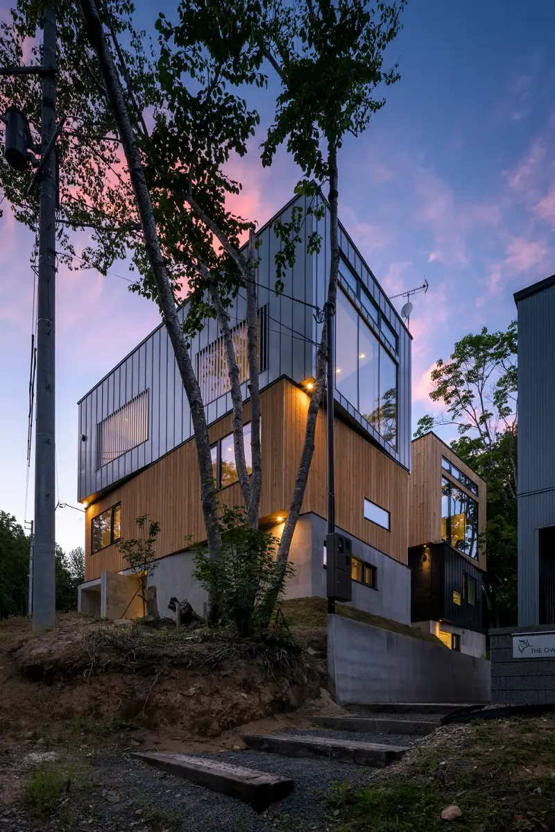 4 BR Mountain-View Contemporary Chalet Niseko, Lower Hirafu, Niseko, Japan — photo 3 of 16