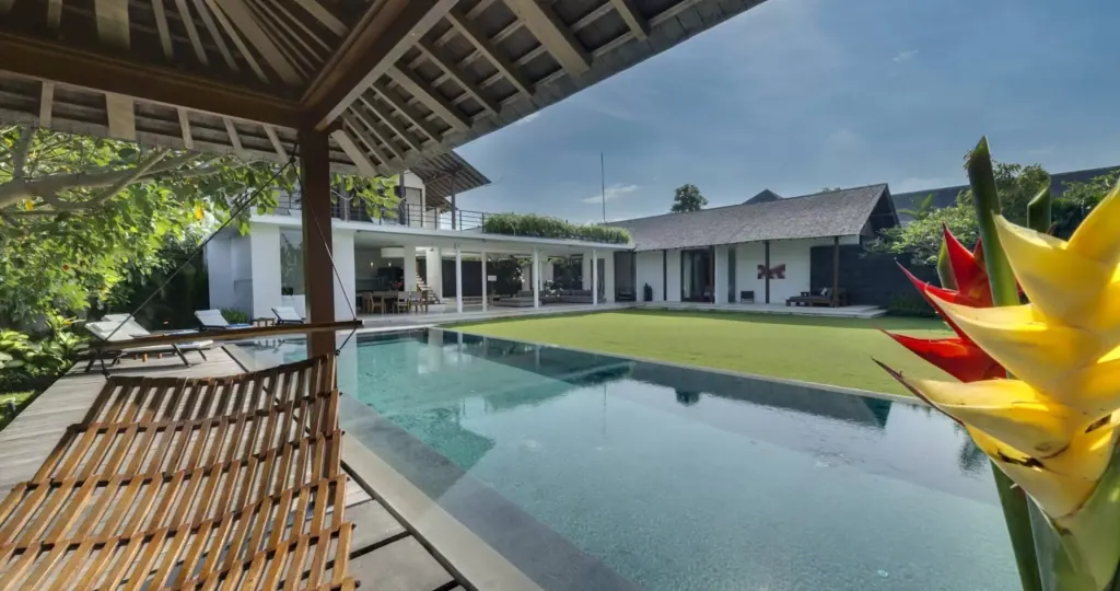4 BR Family Open-Air House Canggu, Canggu, Bali, Indonesia — photo 3 of 28