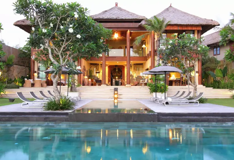 5 BR Beachfront Balinese Villa Canggu, Canggu, Bali, Indonesia — photo 2 of 10