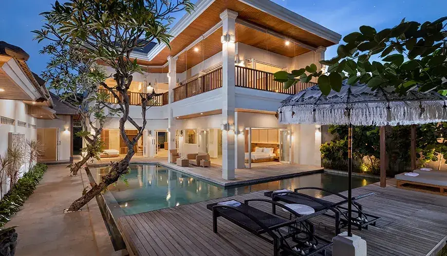 5 BR Beachfront Infinity-Pool Villa Seminyak — luxury 5-bedroom villa in Seminyak, Bali, Indonesia