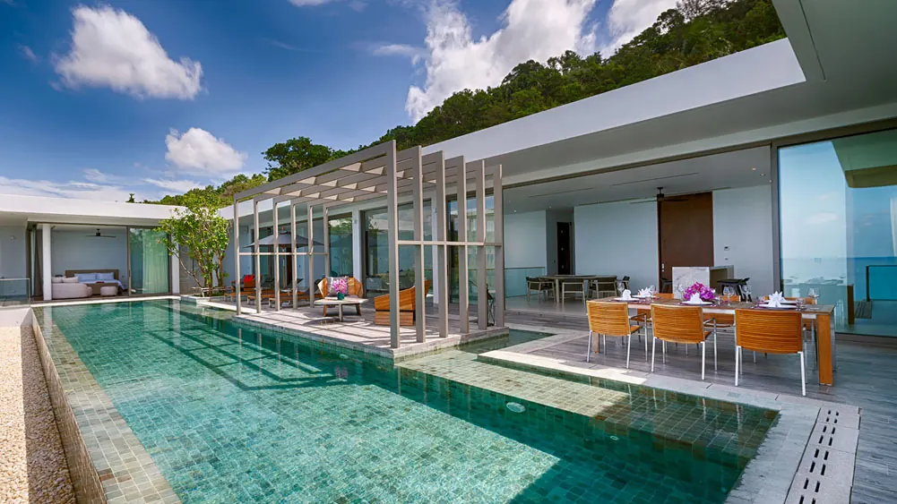 4 BR Sunset-View Infinity-Pool Penthouse Phuket — luxury 4-bedroom penthouse in Phuket, Thailand