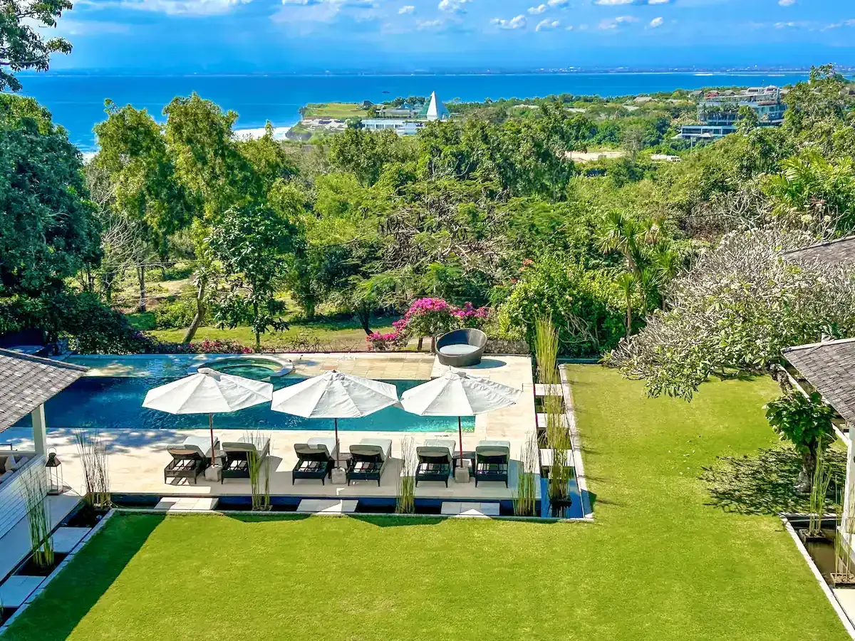 10 BR Wedding Infinity-Pool Estate Uluwatu — luxury 10-bedroom villa in Uluwatu, Bali, Indonesia