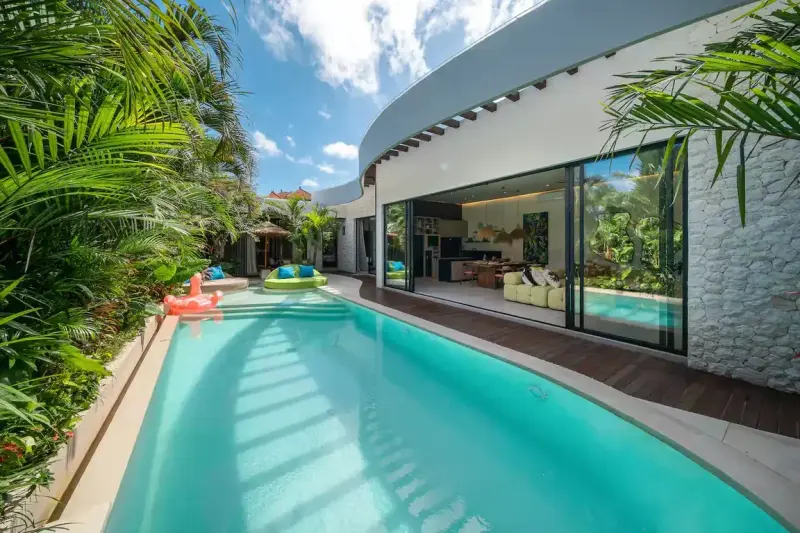 3 BR Tropical-Modern Garden Villa Uluwatu, Uluwatu, Bali, Indonesia — photo 2 of 18