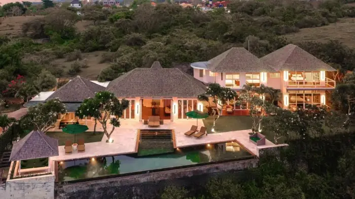 4 BR Infinity-Pool Sunset-View Retreat Uluwatu — luxury villa in Uluwatu, Bali