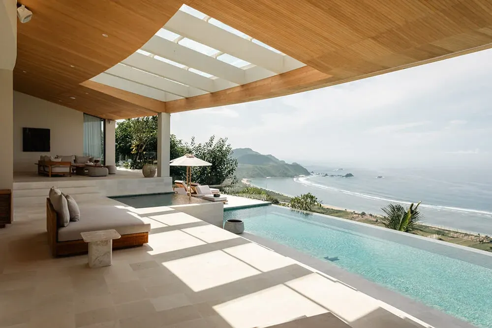 4 BR Hilltop Ocean-View Villa Lombok — luxury villa in Lombok, Indonesia